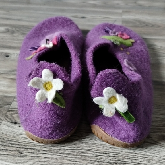 Living Kitzbühel Wool Frog Flower Slippers size 37 US 6 - Picture 2 of 5